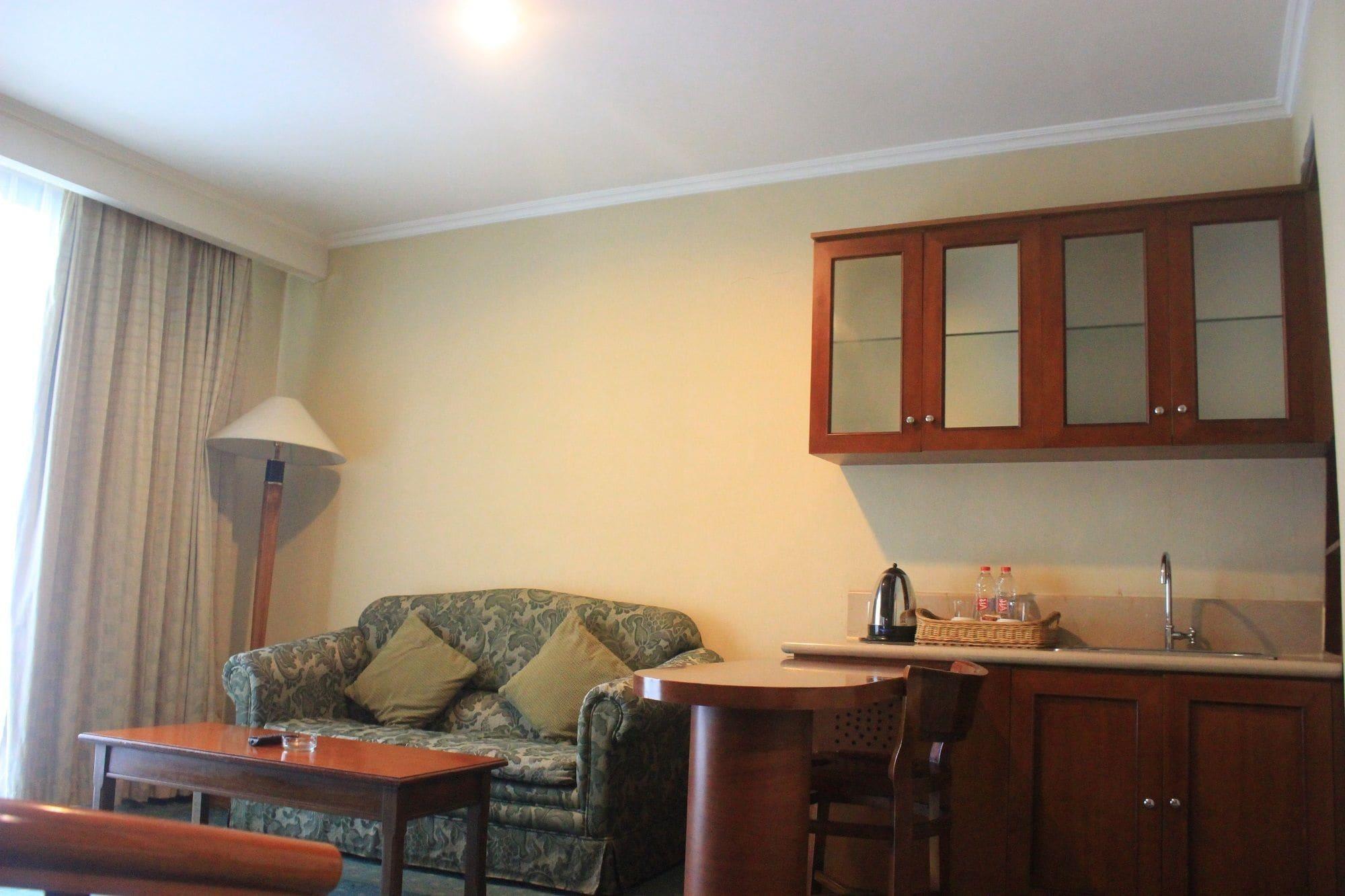 Grand Arkenso Park View Hotel Semarang Ngoại thất bức ảnh