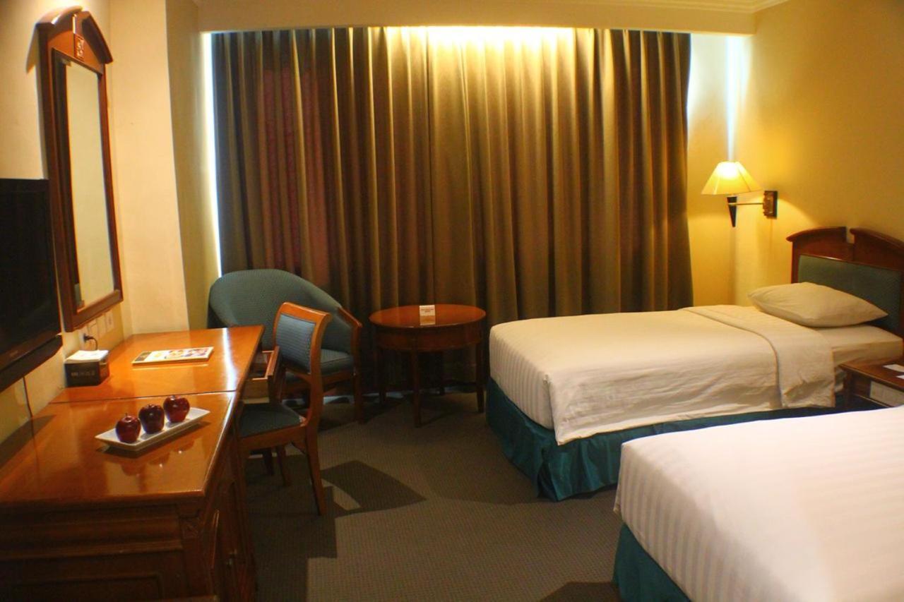 Grand Arkenso Park View Hotel Semarang Ngoại thất bức ảnh