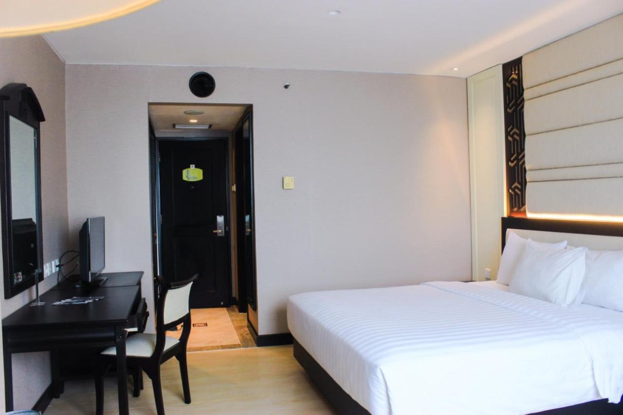 Grand Arkenso Park View Hotel Semarang Ngoại thất bức ảnh