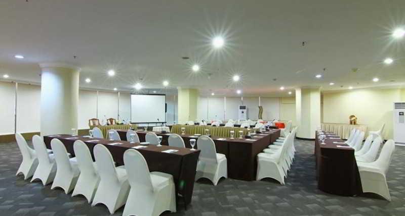 Grand Arkenso Park View Hotel Semarang Ngoại thất bức ảnh