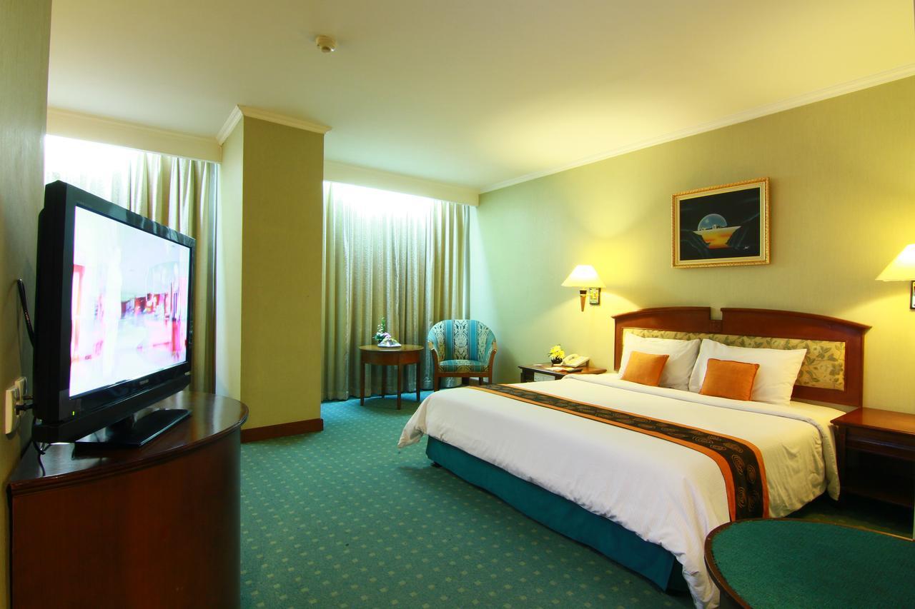 Grand Arkenso Park View Hotel Semarang Ngoại thất bức ảnh