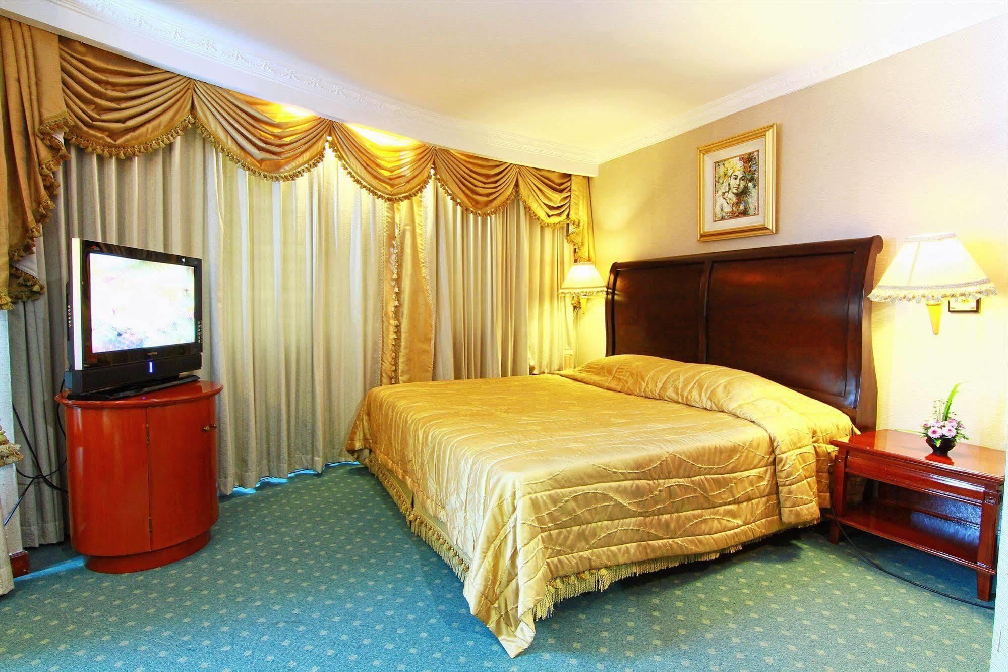 Grand Arkenso Park View Hotel Semarang Ngoại thất bức ảnh
