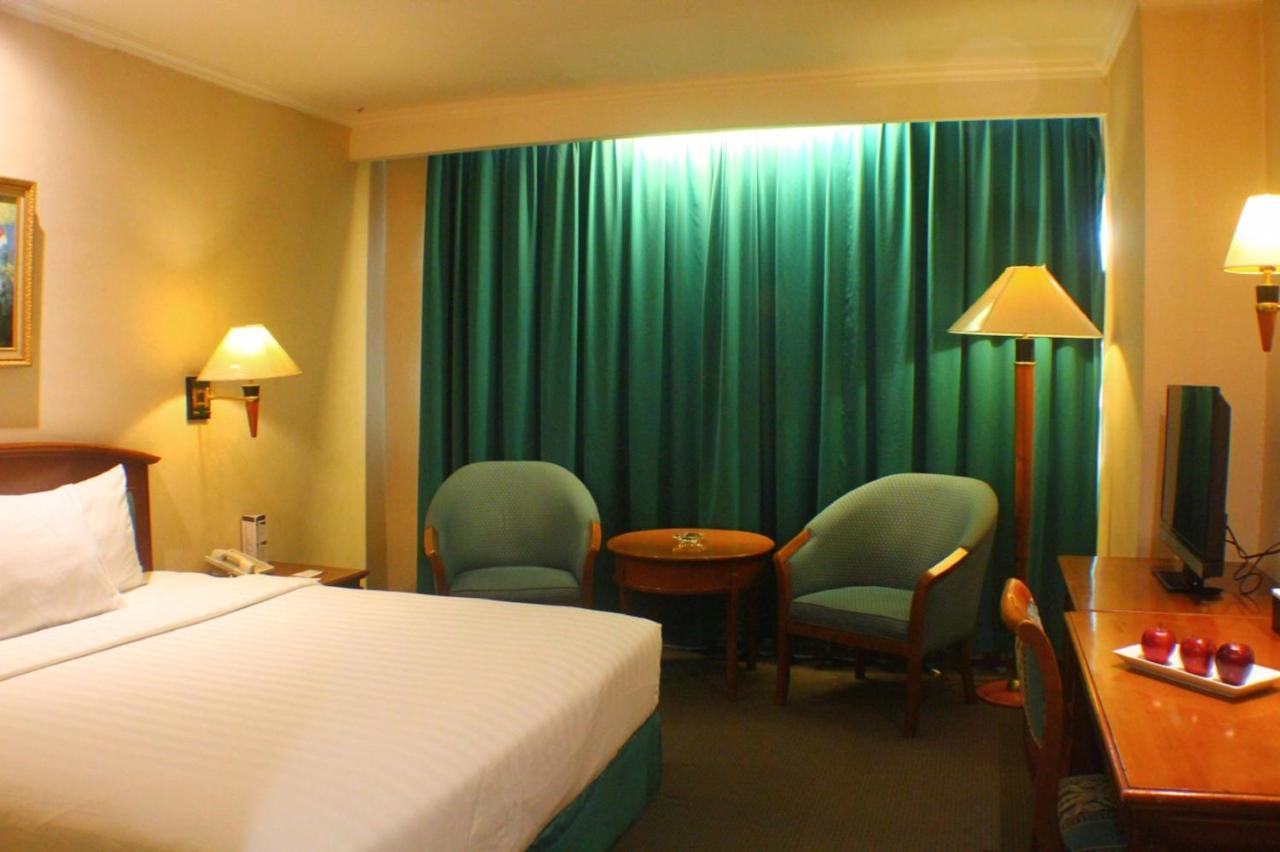 Grand Arkenso Park View Hotel Semarang Ngoại thất bức ảnh
