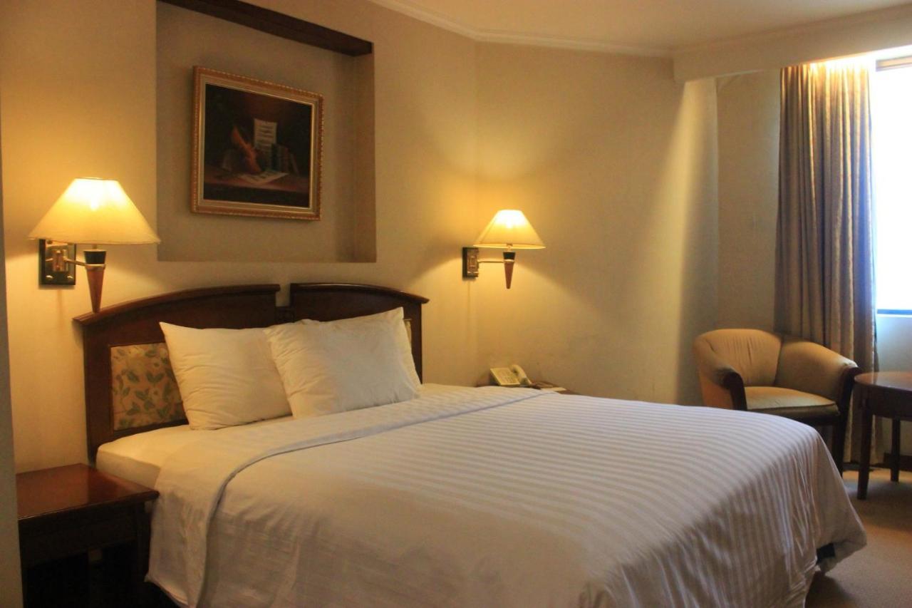 Grand Arkenso Park View Hotel Semarang Ngoại thất bức ảnh