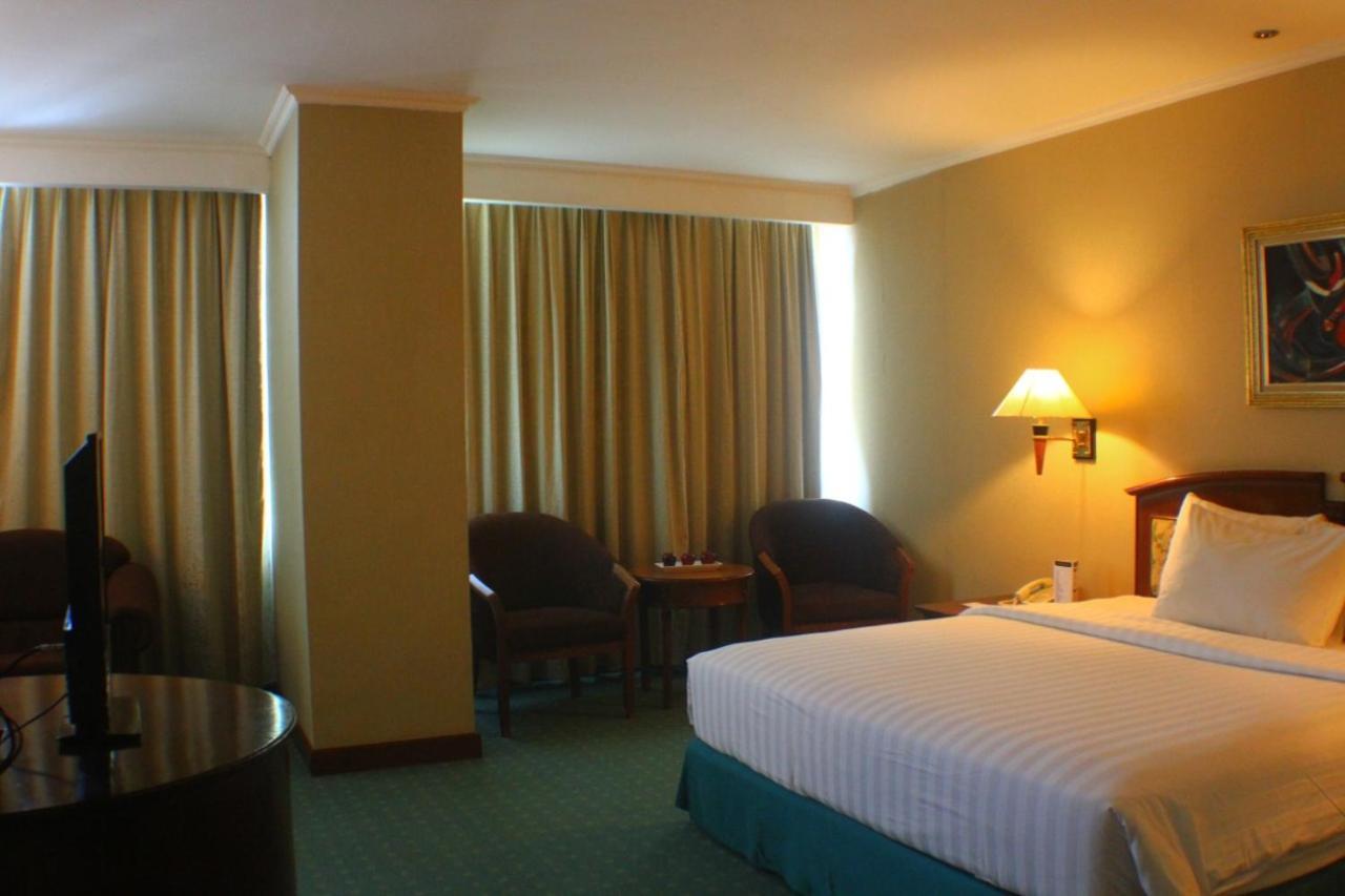 Grand Arkenso Park View Hotel Semarang Ngoại thất bức ảnh